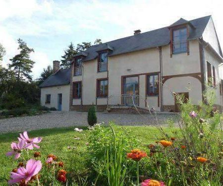Bed and Breakfast Le Moulin Aux Moines Croissy-sur-Celle Exterior foto